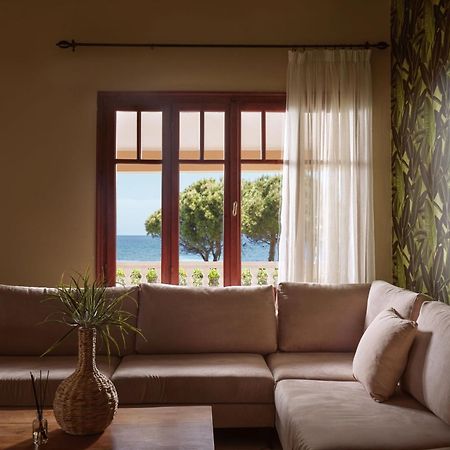 Sea Elegance Villa - On The Beach, By Zantewize Psarou  Экстерьер фото