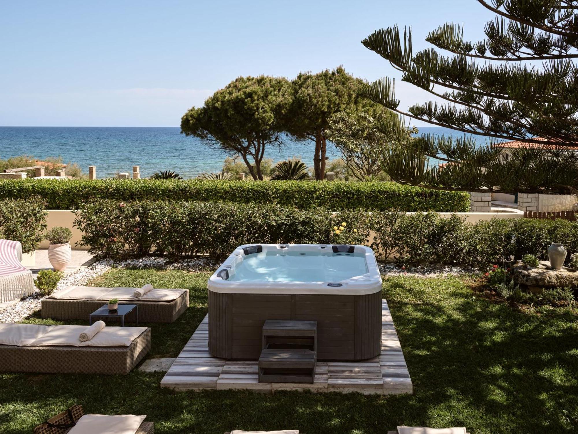 Sea Elegance Villa - On The Beach, By Zantewize Psarou  Экстерьер фото