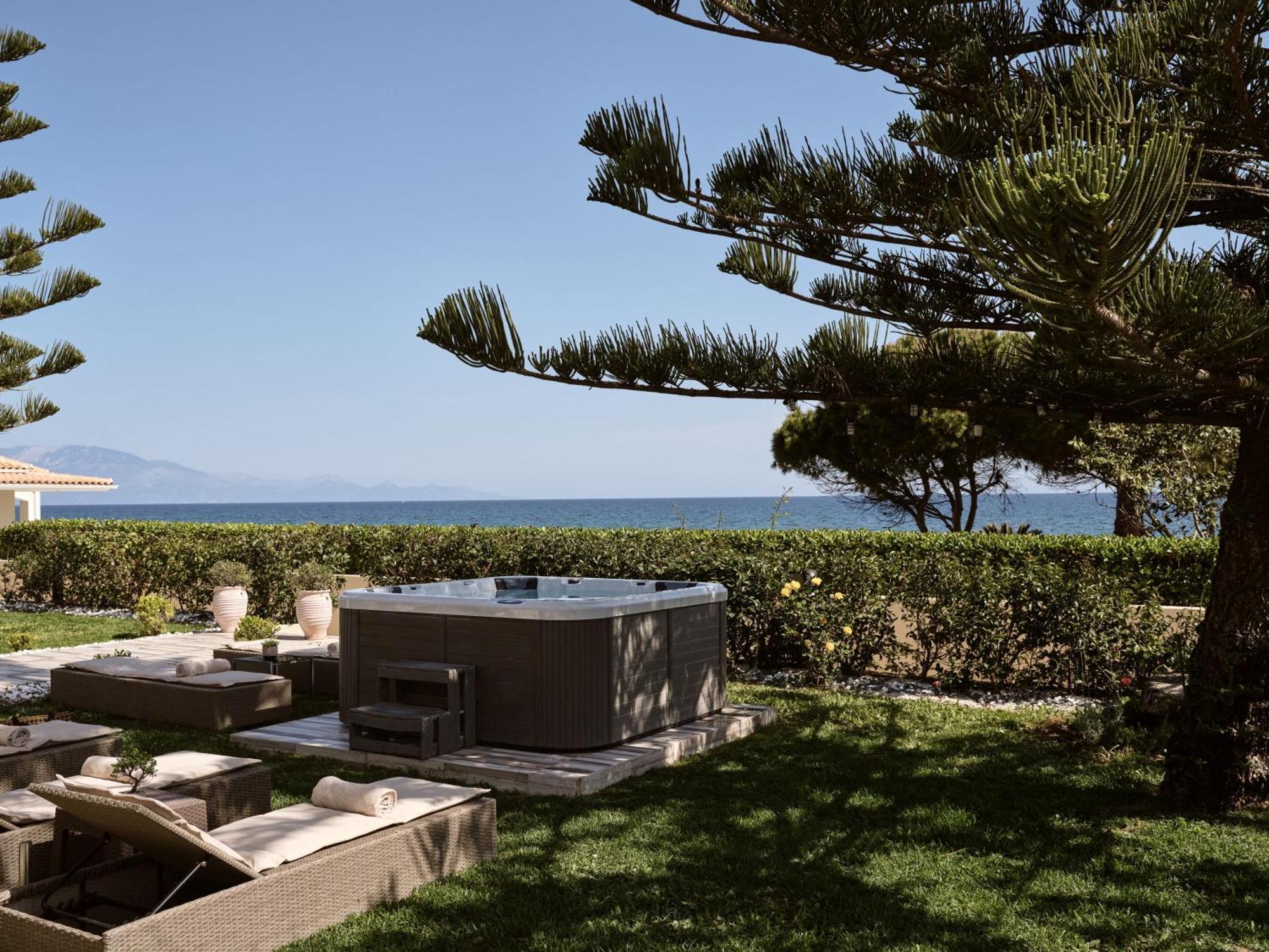 Sea Elegance Villa - On The Beach, By Zantewize Psarou  Экстерьер фото