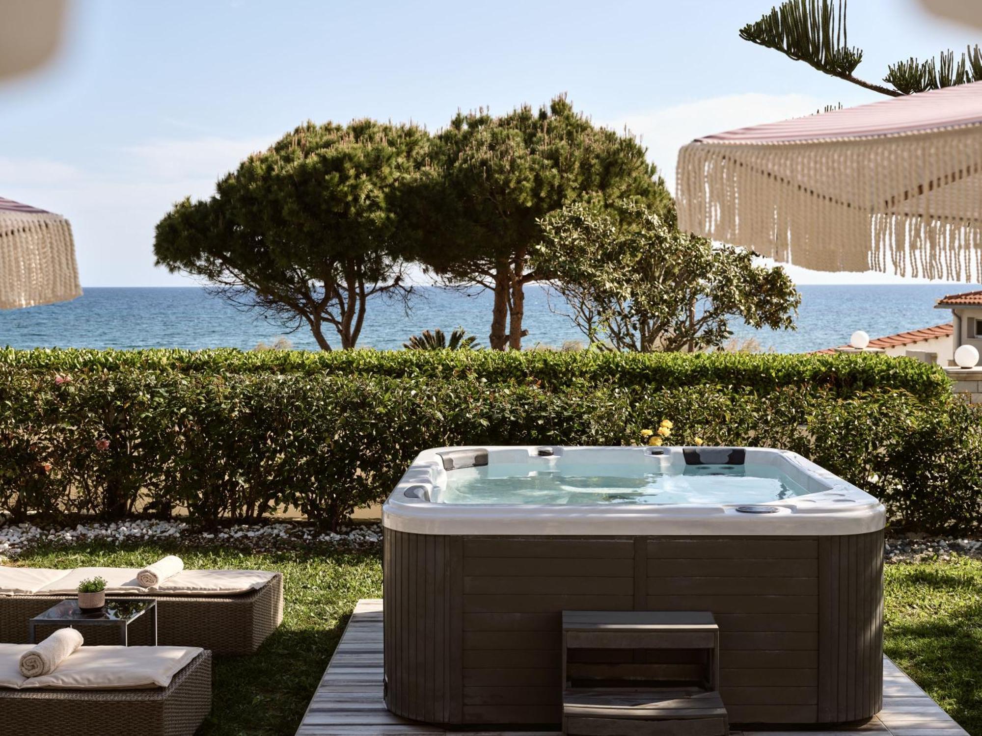Sea Elegance Villa - On The Beach, By Zantewize Psarou  Экстерьер фото
