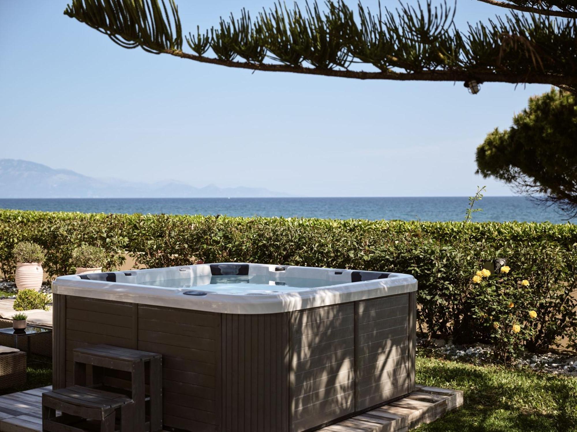 Sea Elegance Villa - On The Beach, By Zantewize Psarou  Экстерьер фото