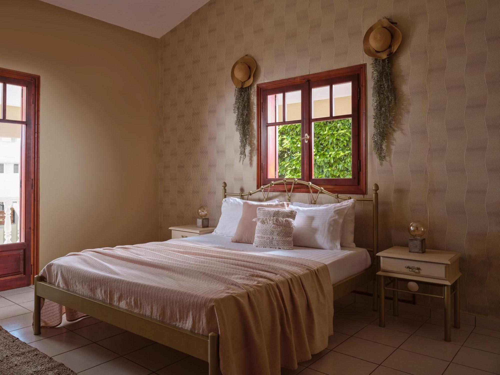 Sea Elegance Villa - On The Beach, By Zantewize Psarou  Экстерьер фото