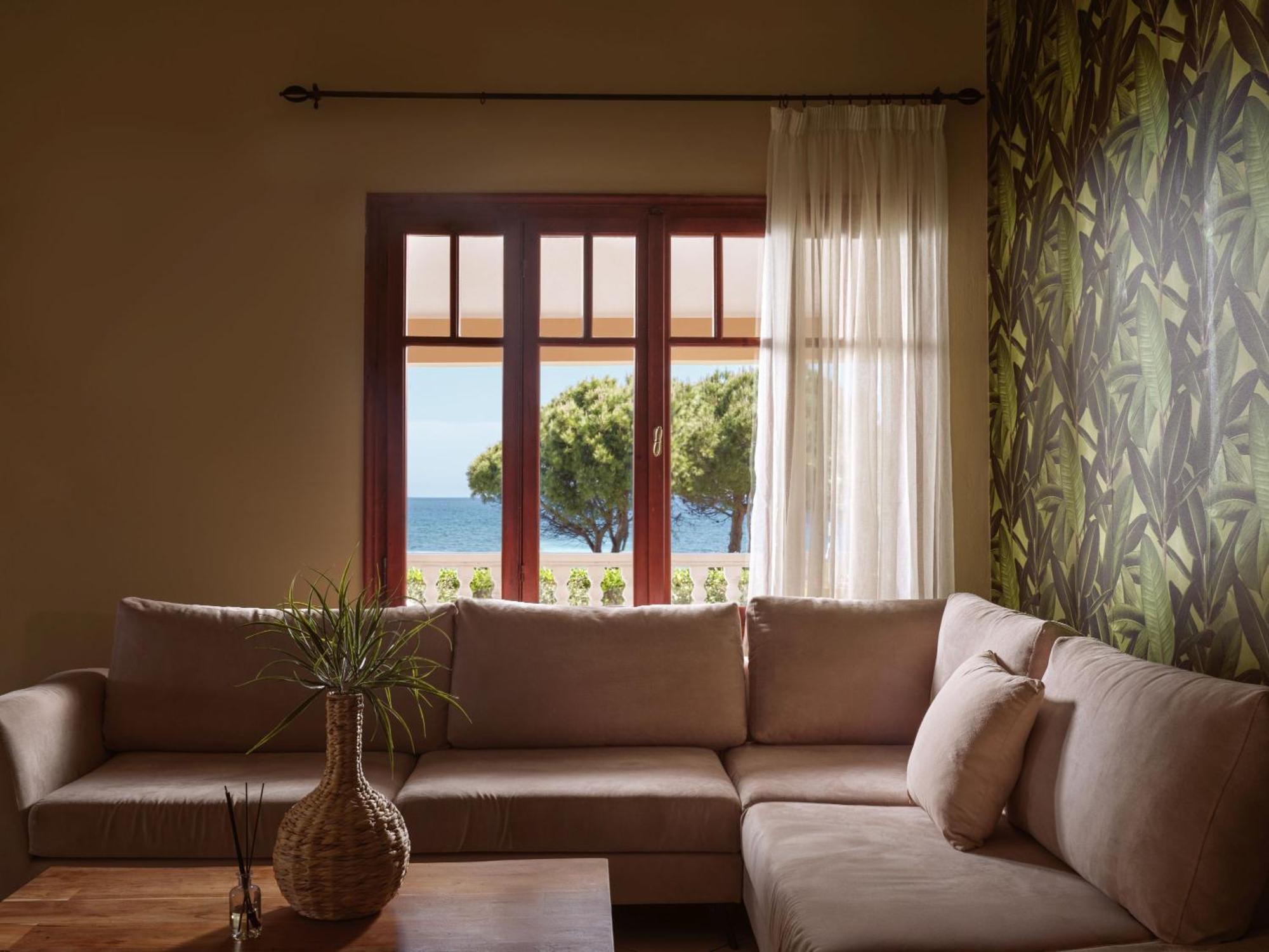 Sea Elegance Villa - On The Beach, By Zantewize Psarou  Экстерьер фото